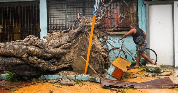 飓风梅丽莎加速逼近百慕大,居民紧急撤离!