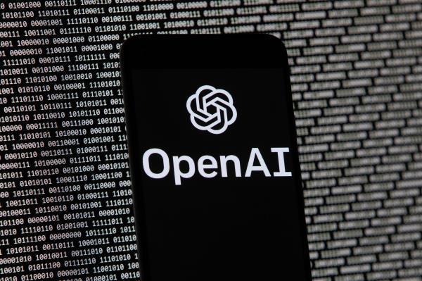 监管机构透露:OpenAI或将携手微软推进重大战略重组,引爆行业变革新浪潮!
