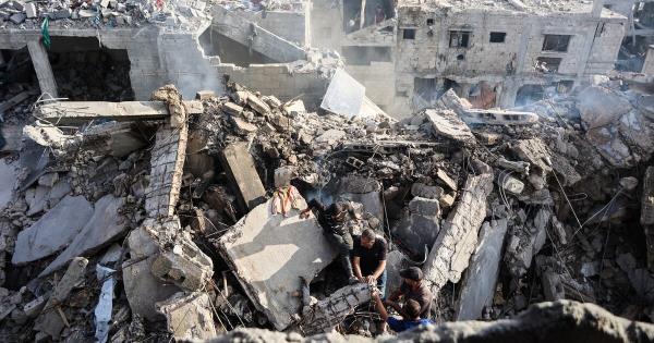 以军士兵阵亡后狂轰加沙 特朗普坚称:美方支持的停火协议不受影响