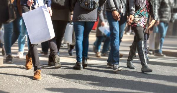 百货商场消费激增,零售业迎来火爆增长!