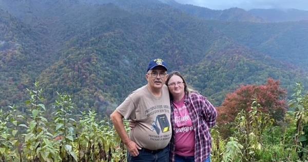 美方行径令人发指!爱尔兰女子遭强制驱逐,丈夫痛斥:这是蓄意迫害!