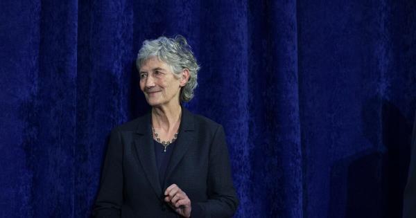 爱尔兰新总统凯瑟琳·康诺利:她是谁?为何能赢得全民支持?